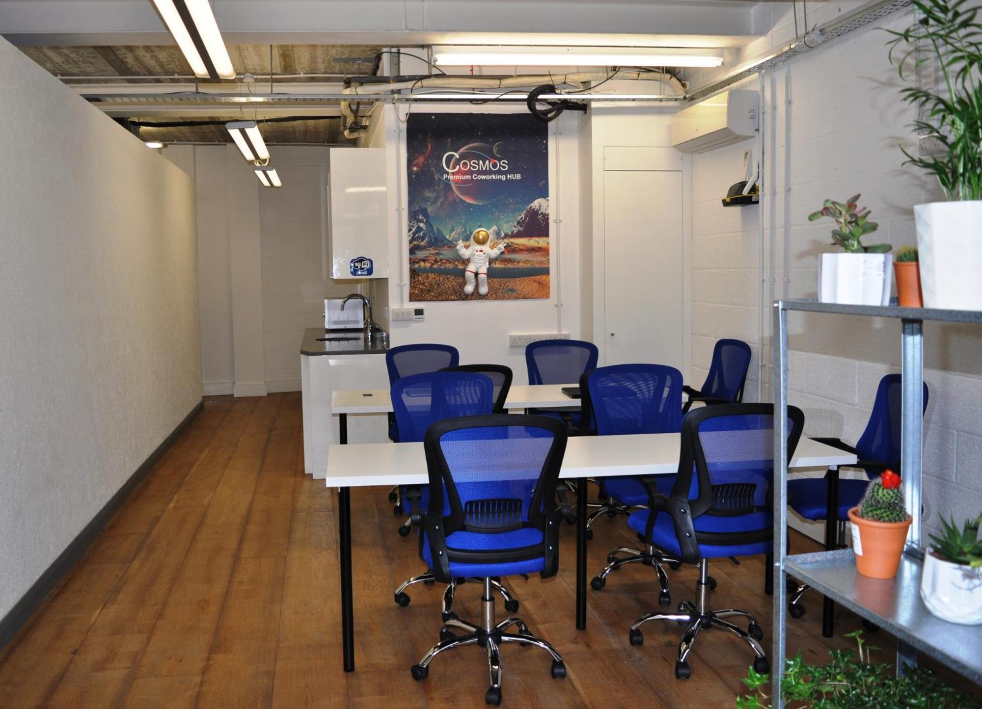 Cosmos Capsule Coworking London 호텔 외부 사진